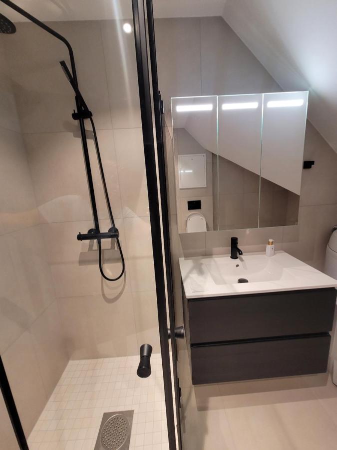 Single Elegant Room I Sentrum- Sea View Alesund Bagian luar foto